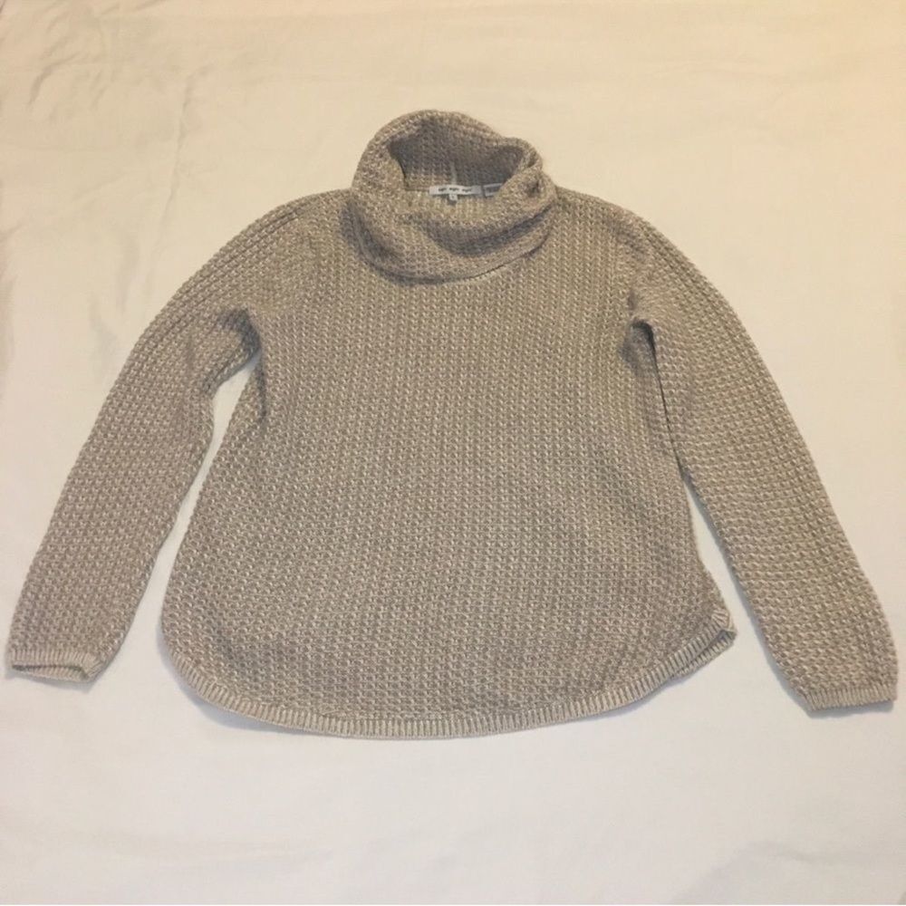 Eight Eight turtleneck